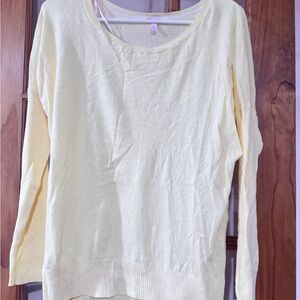 Women's light yellow top